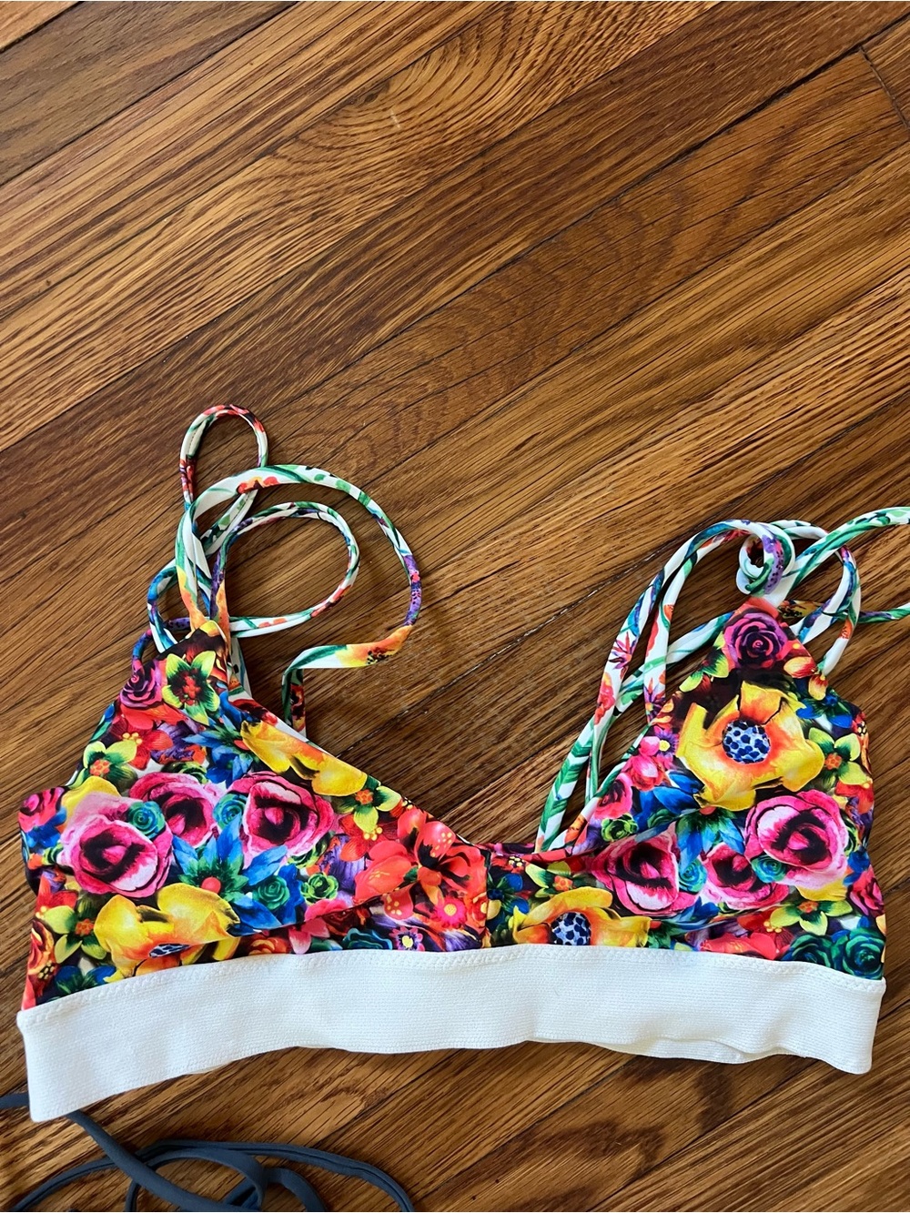 Tularosa Thessy Reversible Floral Multi-Color Bikini Top with White Band Size M